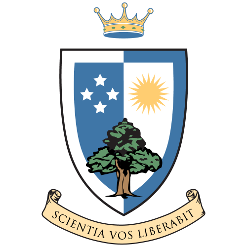 Kings Court English crest